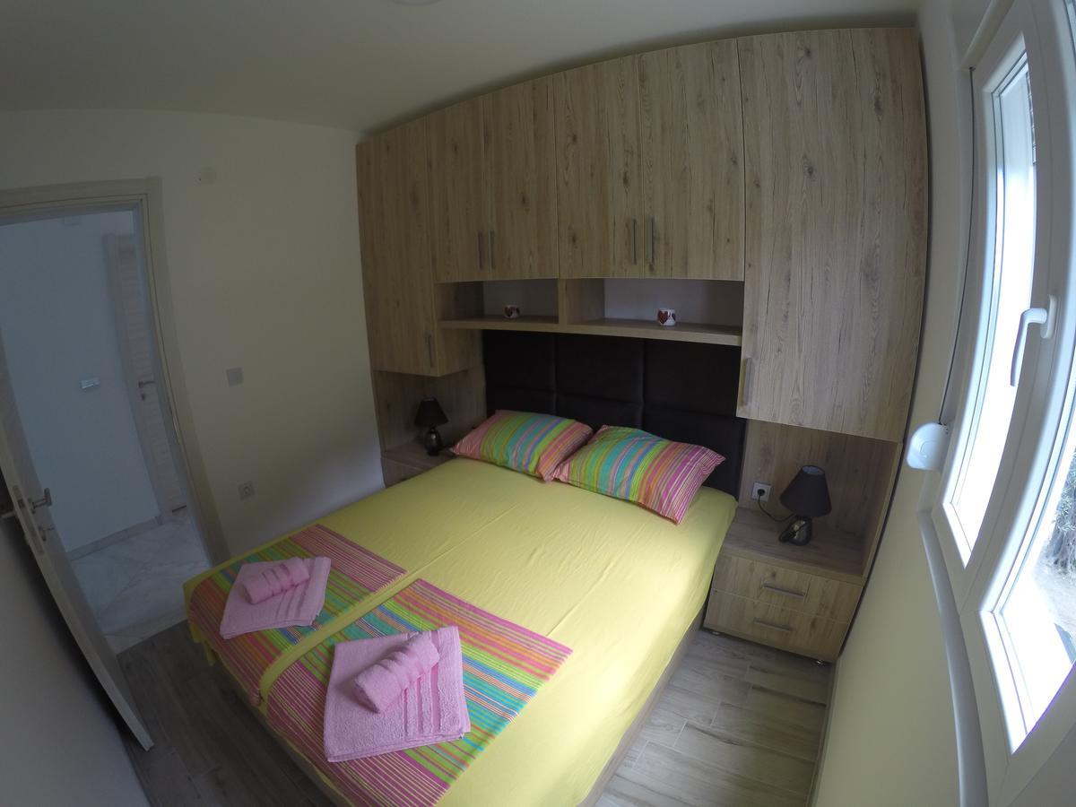 Apartments Djedovic 2 Petrovac Exterior foto