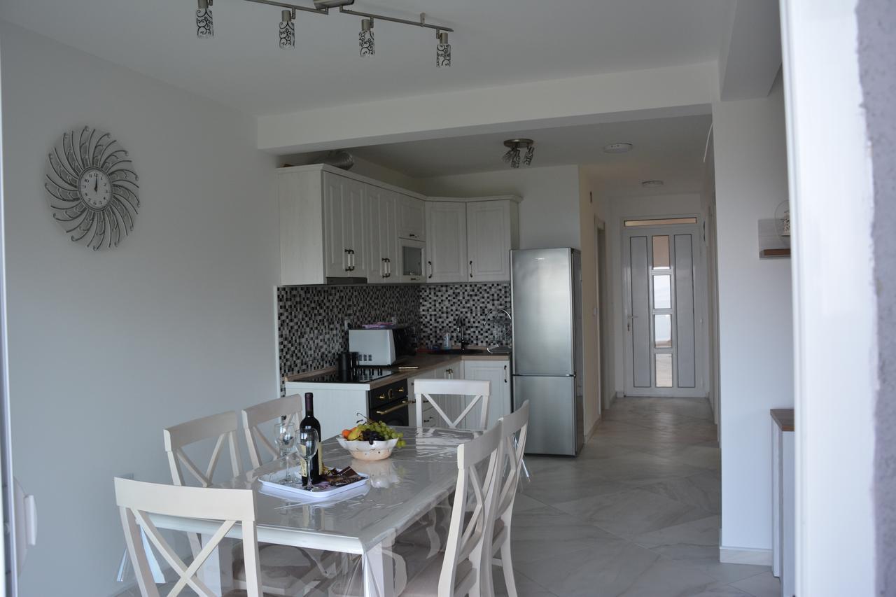 Apartments Djedovic 2 Petrovac Exterior foto